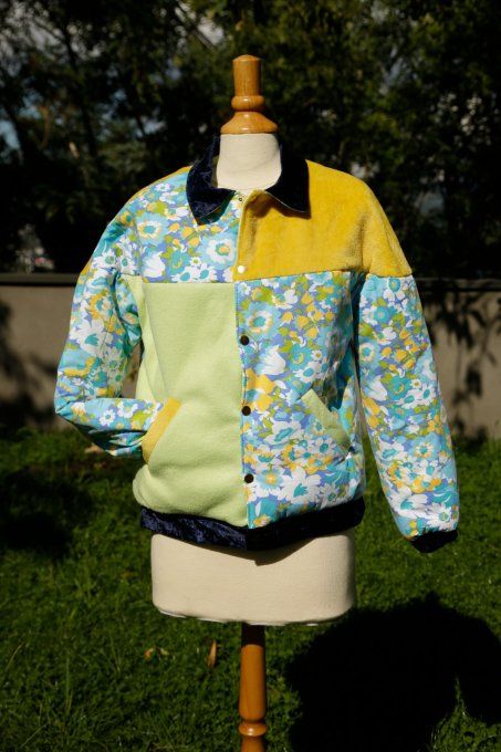 bomber fleuri bleu et jaune
