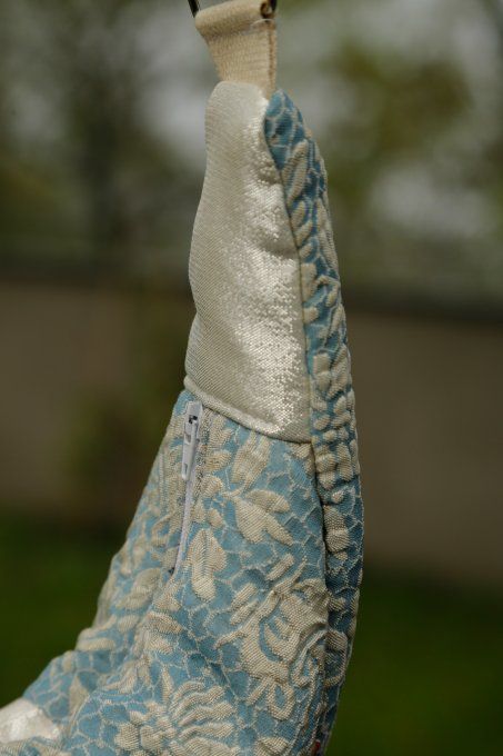 sac croissant de lune bleu et blanc