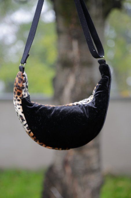 sac croissant de lune léopard et noir