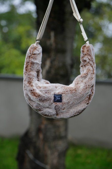 sac croissant de lune marron beige