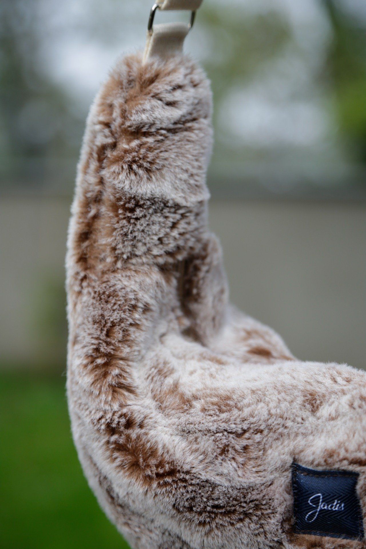 sac croissant de lune marron beige