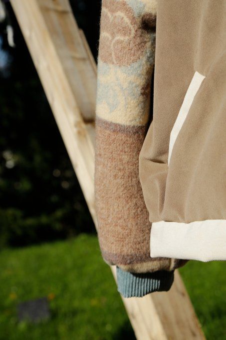 bomber beige et bleu  fleuri