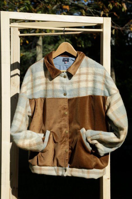 bomber marron et bleu