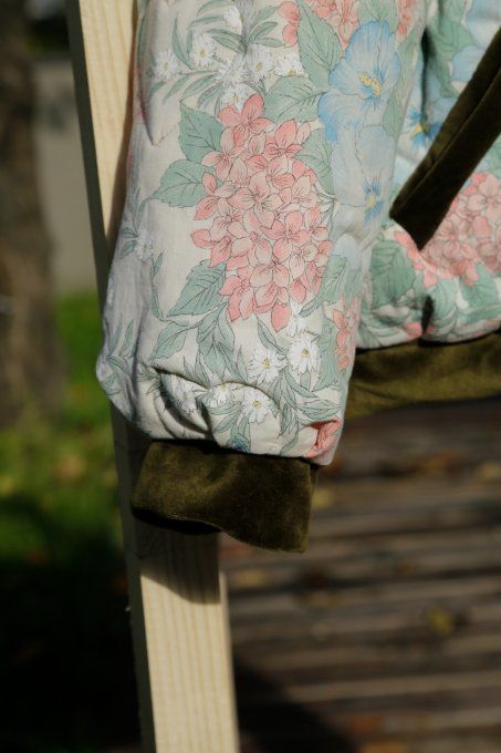 bomber vintage rose et kaki fleuri