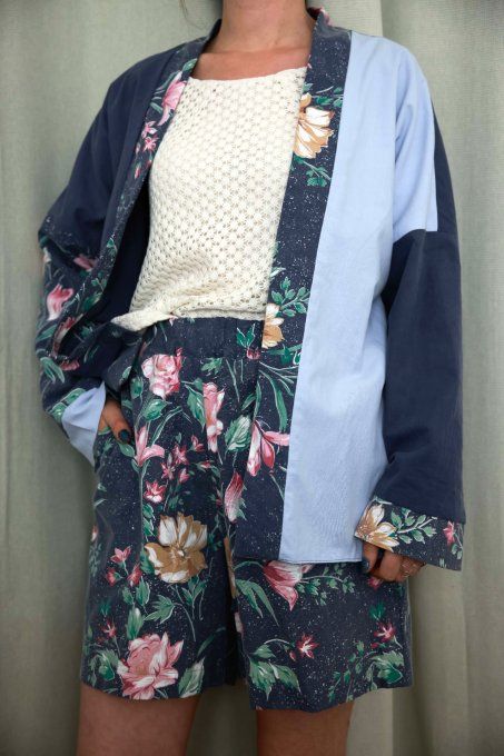 kimono reversible fleuri bleu et rose 