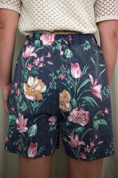 short bleu fleuri