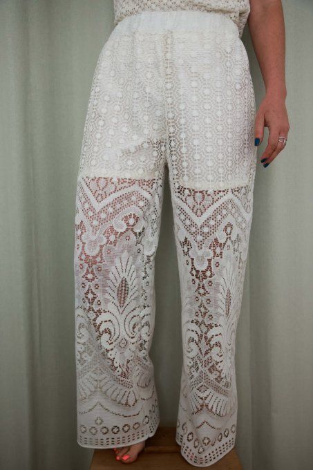pantalon dentelle blanc dessin