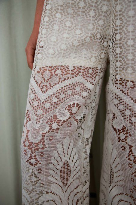 pantalon dentelle blanc dessin