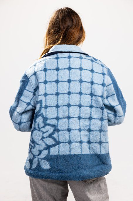 veste couverture bleue
