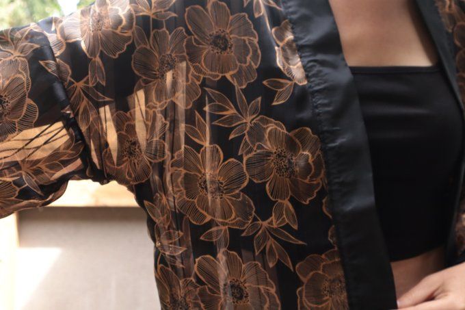 kimono noir et doré