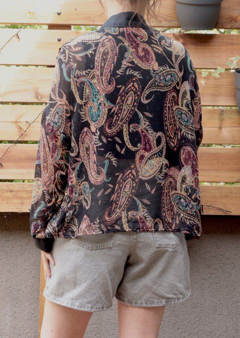 kimono noir à motifs