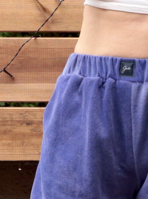 short éponge bleu marine