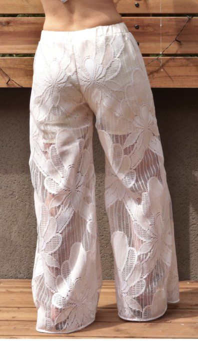 pantalon dentelle grosse fleur