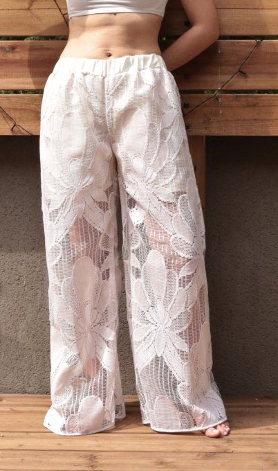 pantalon dentelle grosse fleur